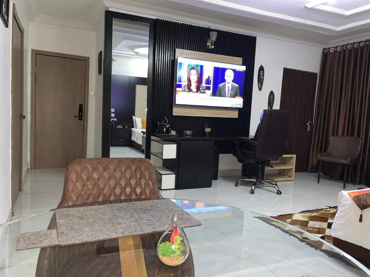 Urban Rootz Hotel Abuja Luaran gambar