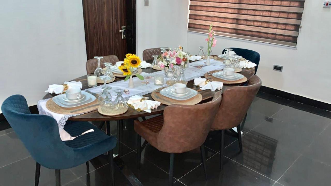 Urban Rootz Hotel Abuja Luaran gambar