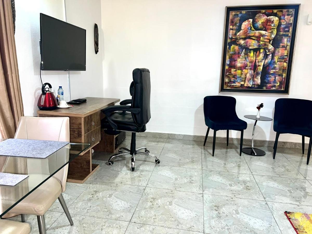 Urban Rootz Hotel Abuja Luaran gambar