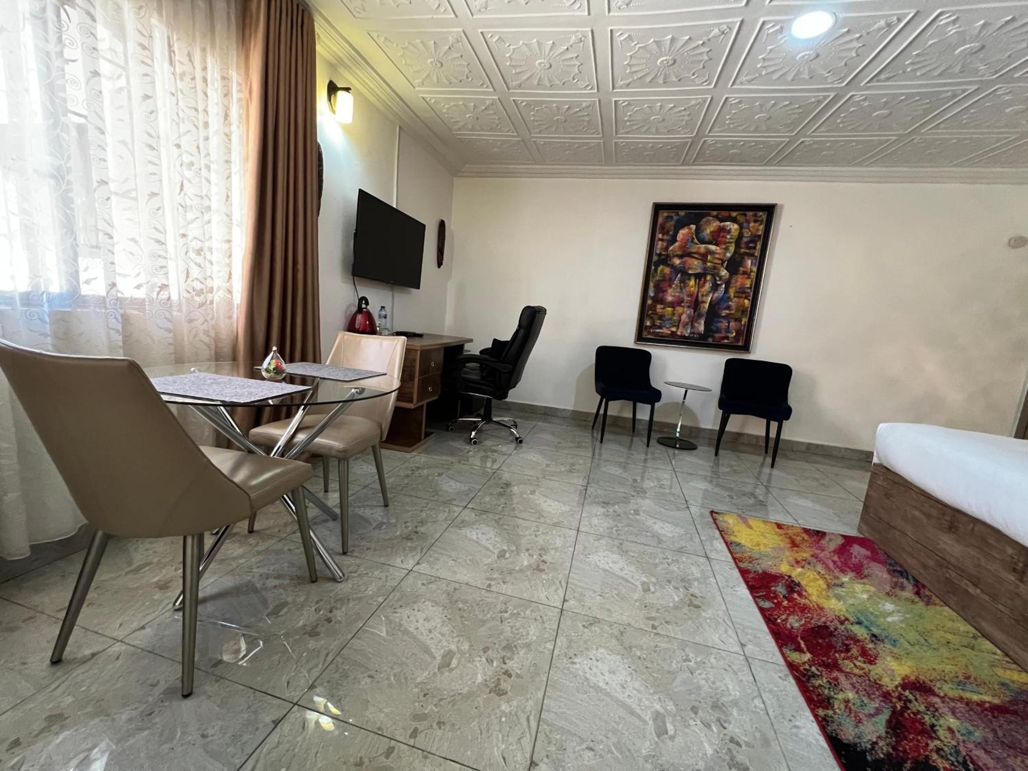 Urban Rootz Hotel Abuja Luaran gambar