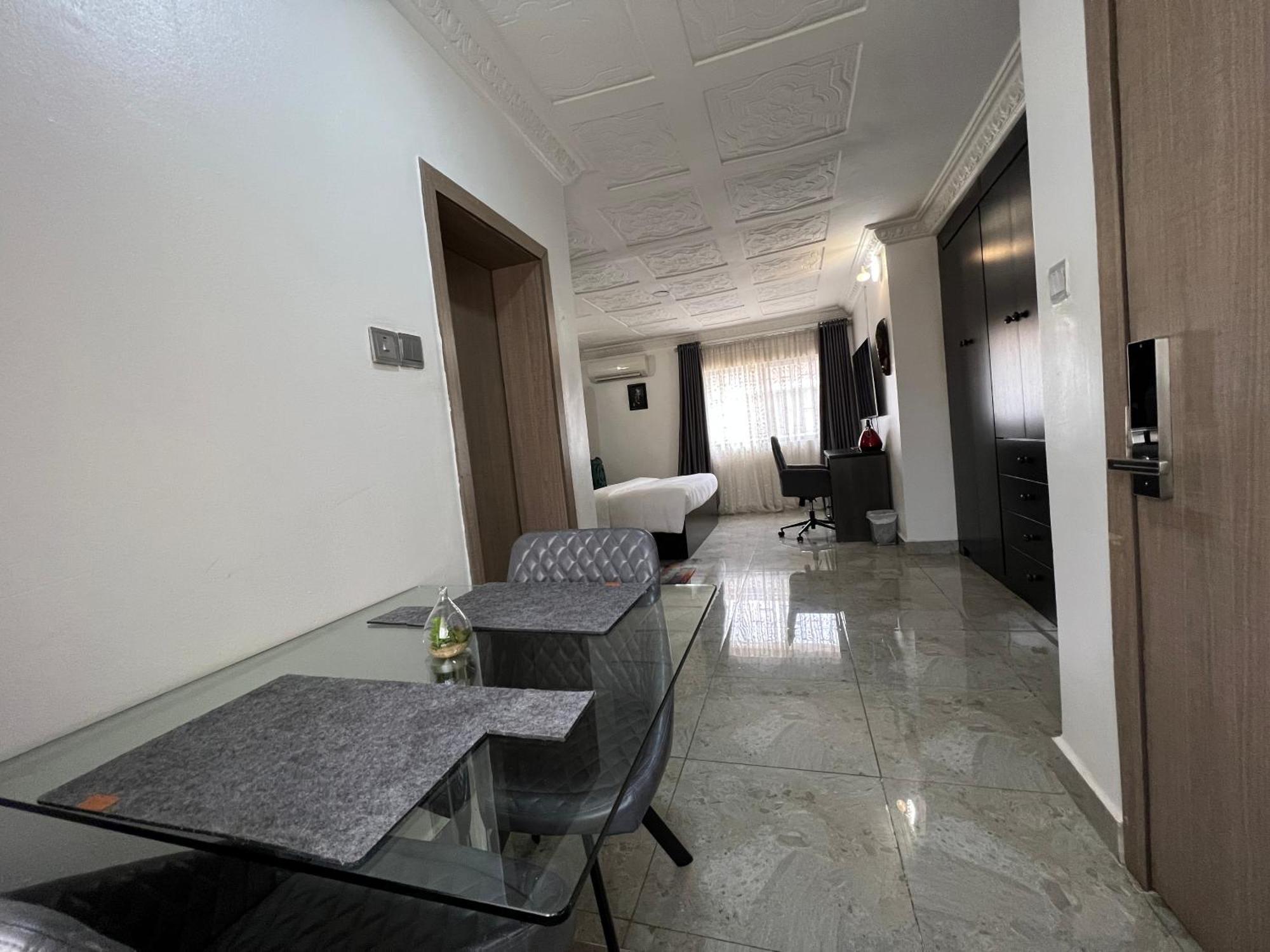 Urban Rootz Hotel Abuja Luaran gambar